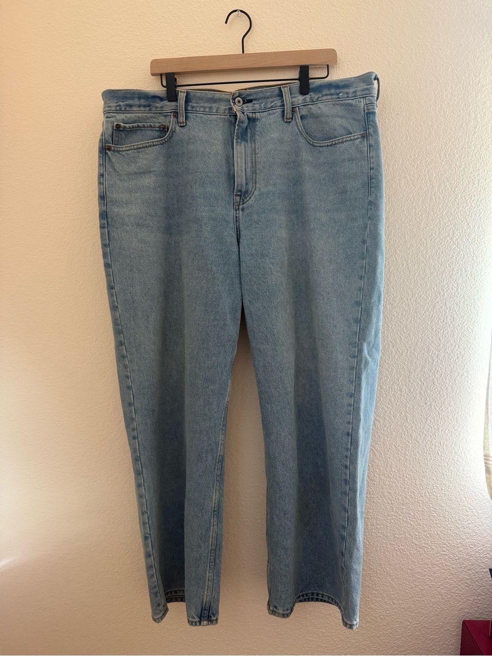 Abercrombie Women’s Mid Rise Slouchy Jean SHORT